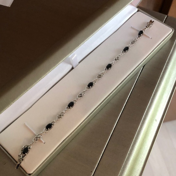 Sterling Silver stamped 925 Sapphire and diamond bracelet - Picture 3 of 13